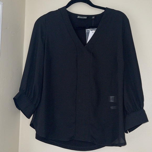 NWT NY & Co Woman’s Blouse Size Medium - Picture 5 of 7